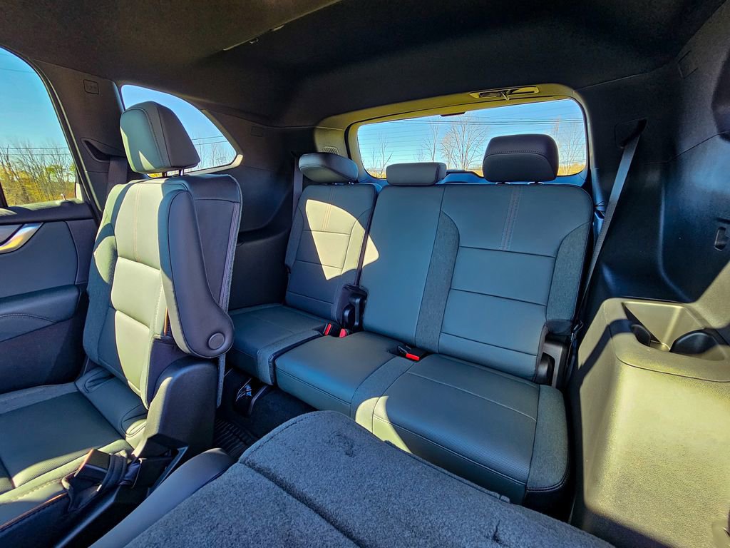 New 2026 GMC Acadia AT4 w/ Luxury Package image 34