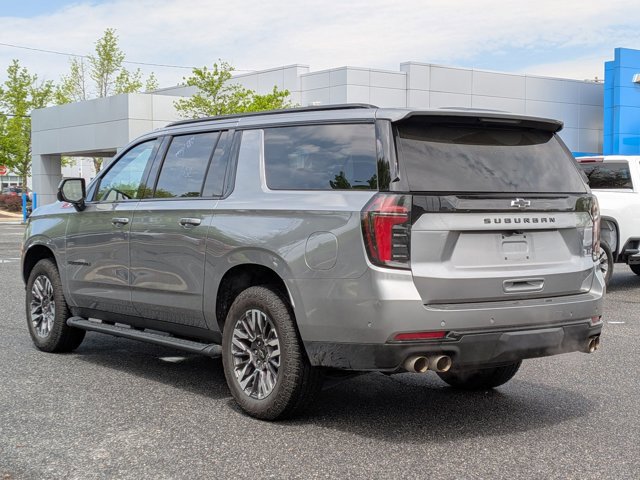 Used 2025 Chevrolet Suburban Z71 AWD/4WD image 7