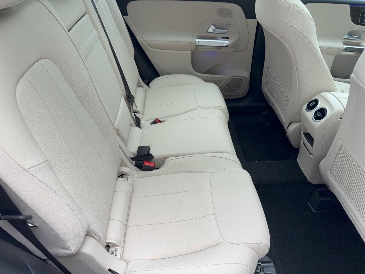 Used 2026 Mercedes-Benz GLB 250 image 29