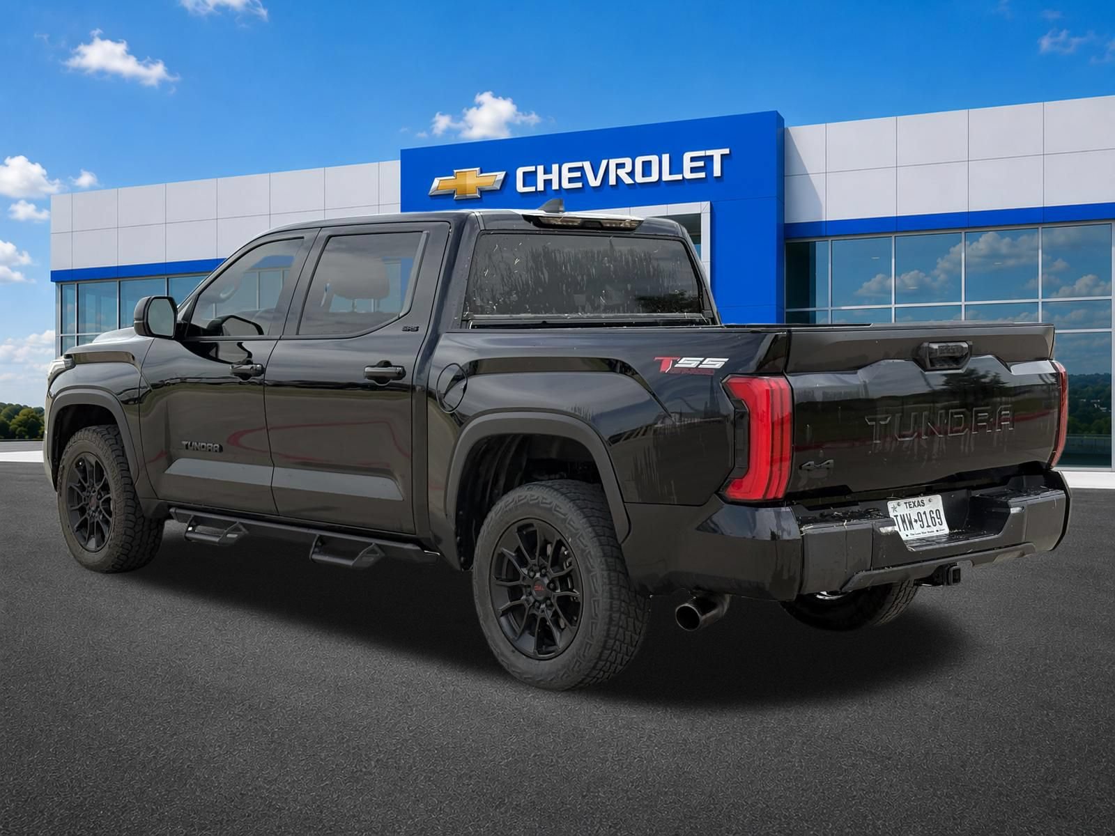 Used 2024 Toyota Tundra SR5 w/ SR5 Premium Package AWD/4WD image 5