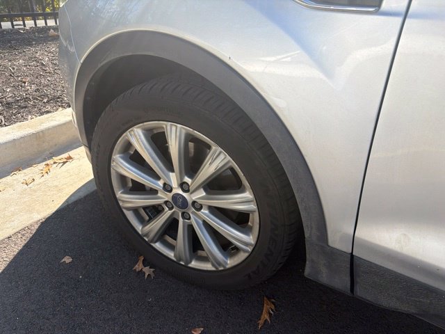 Used 2017 Ford Escape Titanium FWD image 12