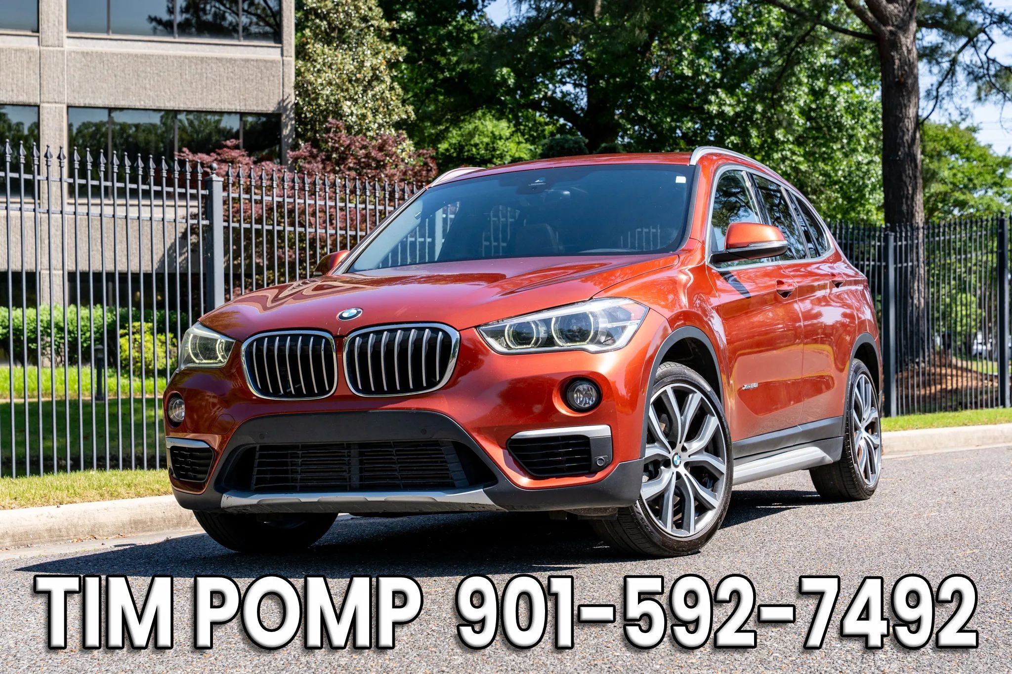 Used 2018 BMW X1 xDrive28i AWD/4WD image 2