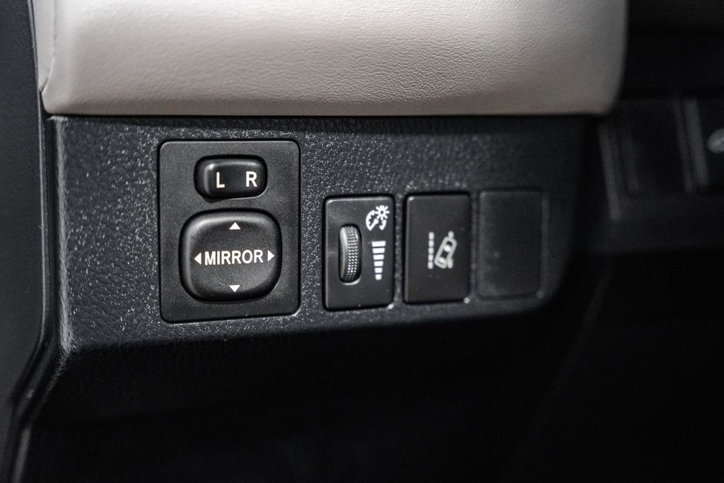 Used 2016 Toyota RAV4 Limited w/ Advanced Technology Package image 37