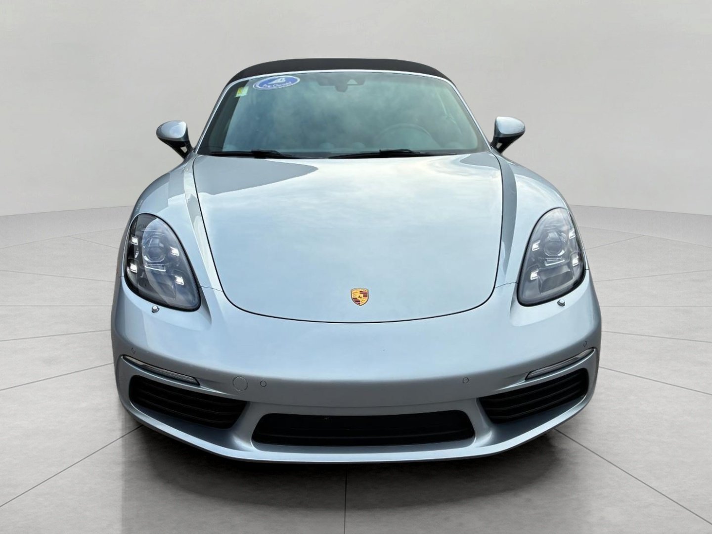 Used 2022 Porsche 718 Boxster RWD image 3