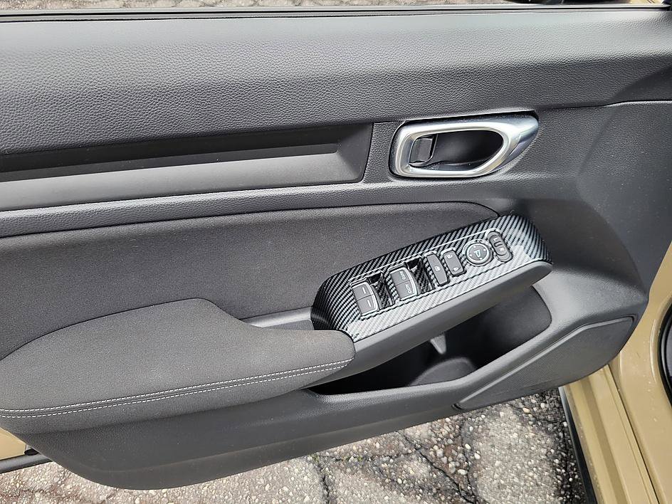 Used 2025 Honda Civic Sport image 9