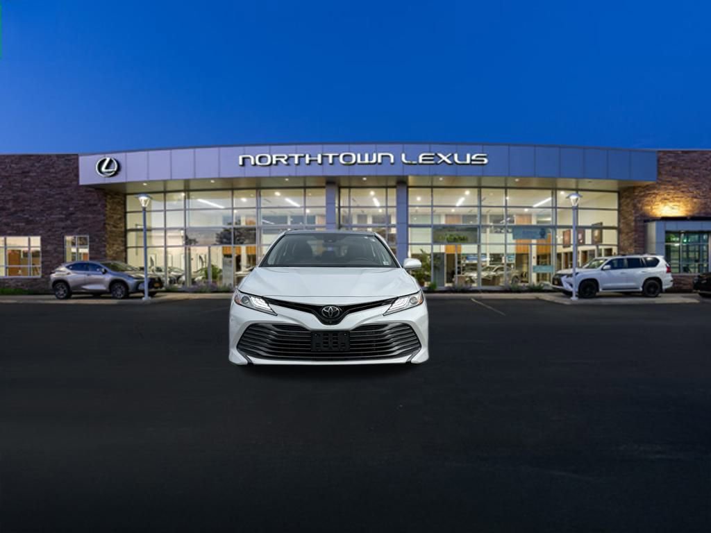 Used 2020 Toyota Camry XLE w/ Driver Assist Package image 19