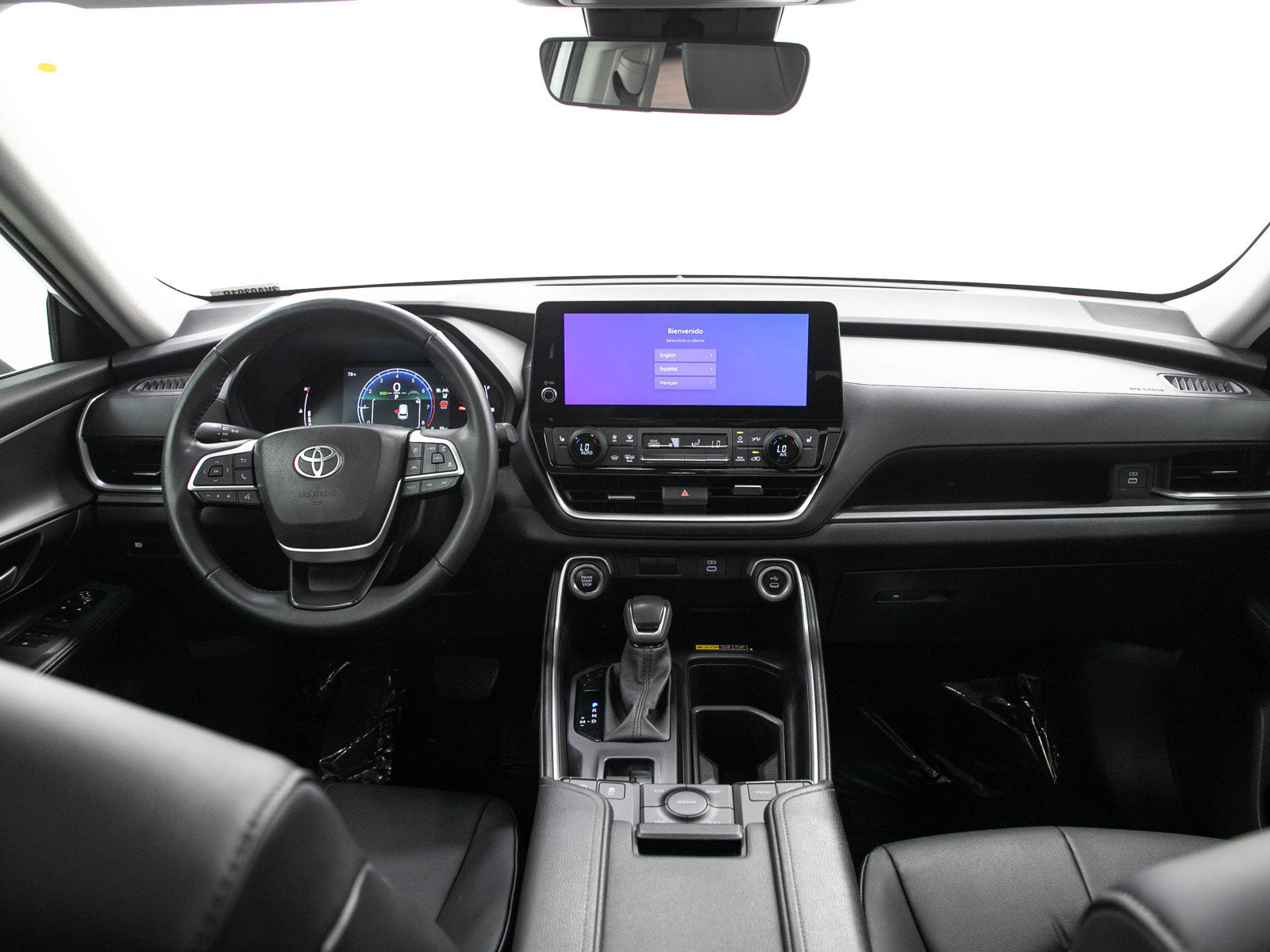 Used 2025 Toyota Grand Highlander AWD image 17
