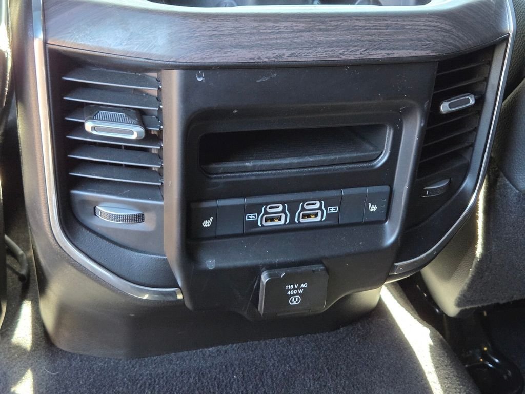 Used 2025 RAM 2500 Laramie AWD/4WD image 16