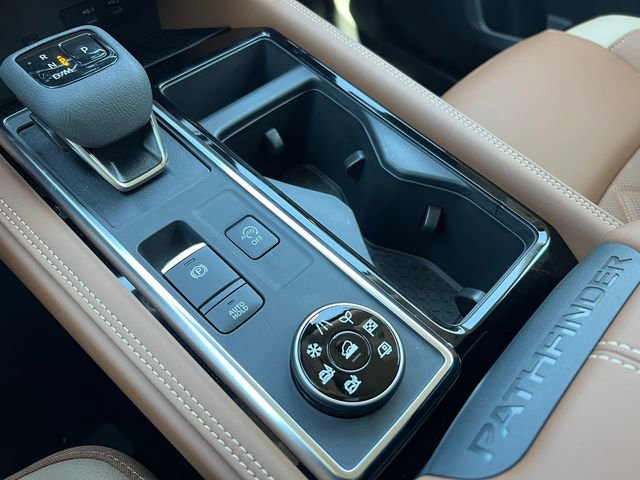 New 2026 Nissan Pathfinder Platinum image 25