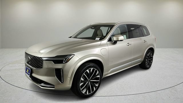 New 2026 Volvo XC90 T8 Plus w/ Protection Package Premier AWD/4WD image 8