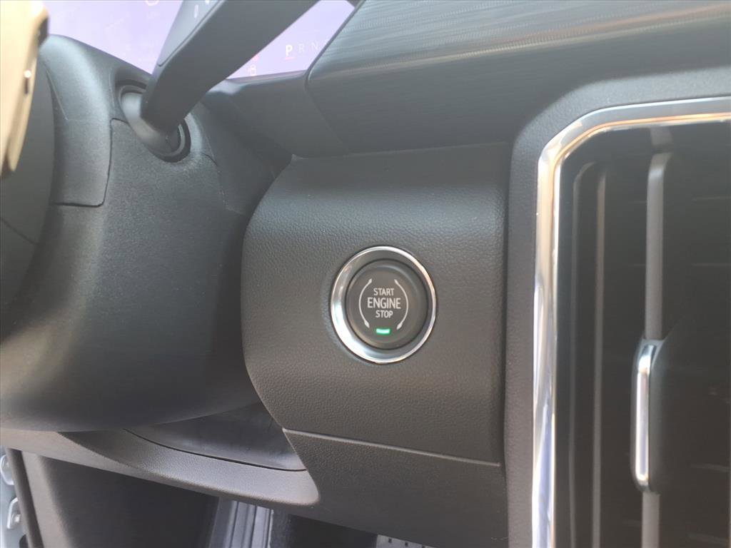 New 2026 GMC Acadia Elevation w/ Elevation Premium Package FWD image 13