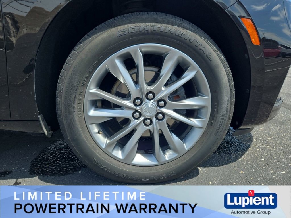 Used 2022 Buick Enclave Avenir w/ Avenir Technology Package AWD/4WD image 17