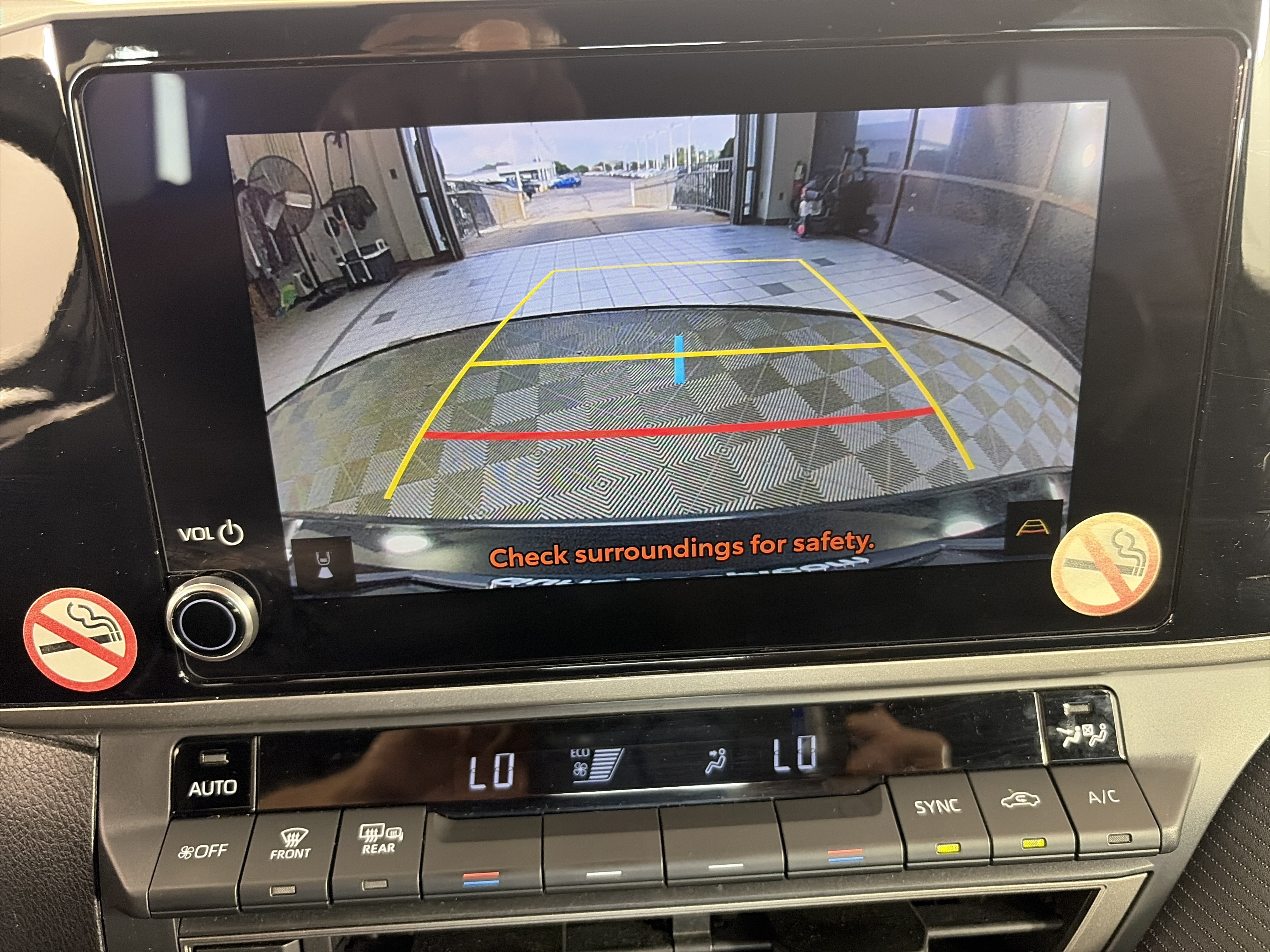 Used 2025 Toyota Camry SE FWD image 19