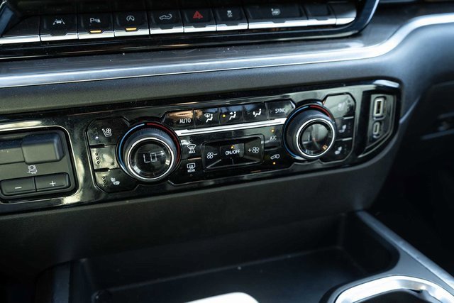 Used 2022 Chevrolet Silverado 1500 High Country w/ High Country Premium Package image 16