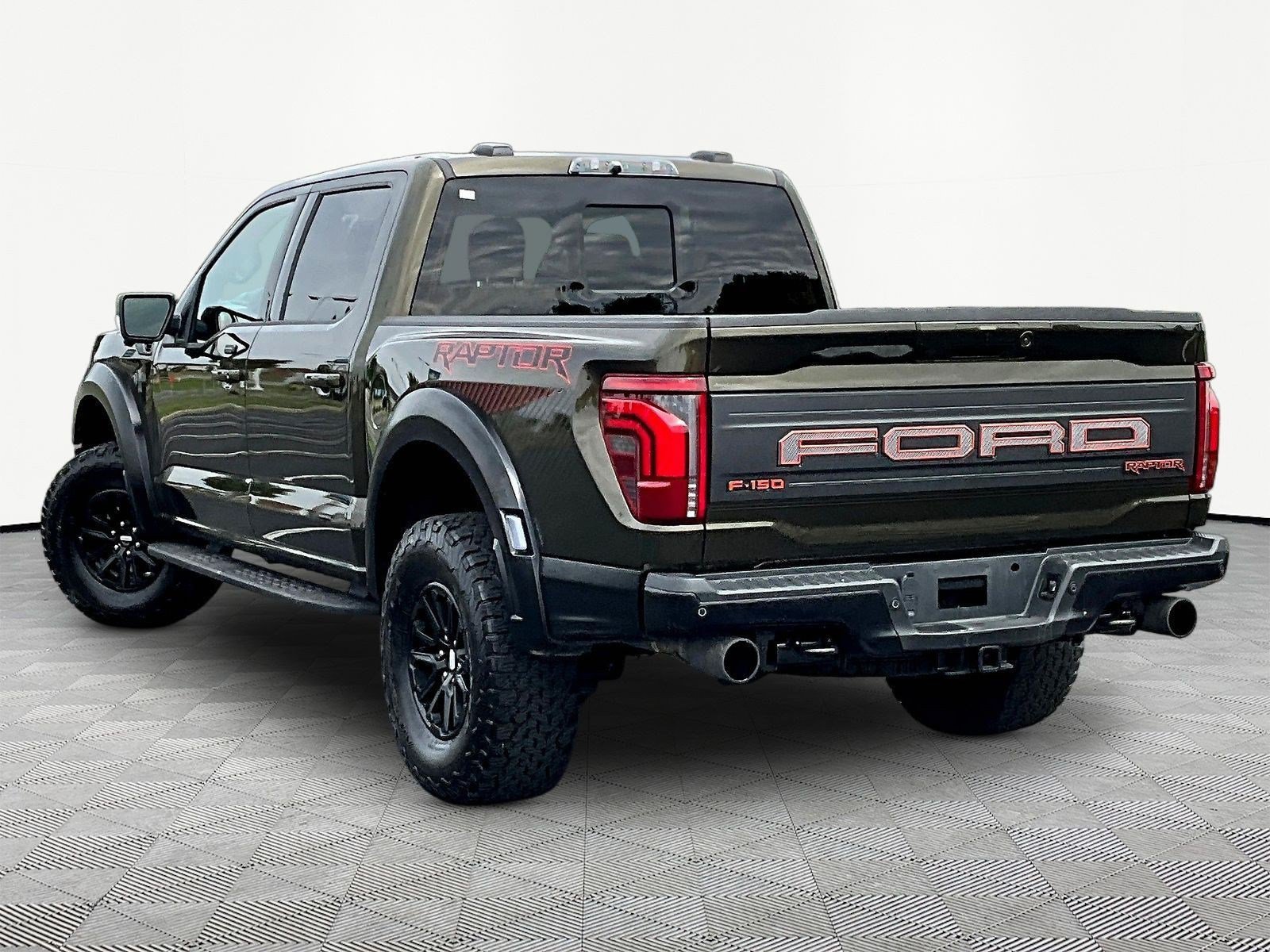 Used 2025 Ford F150 Raptor AWD/4WD image 4