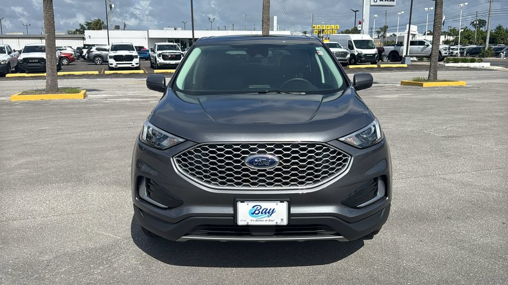 Used 2024 Ford Edge SEL AWD/4WD image 9