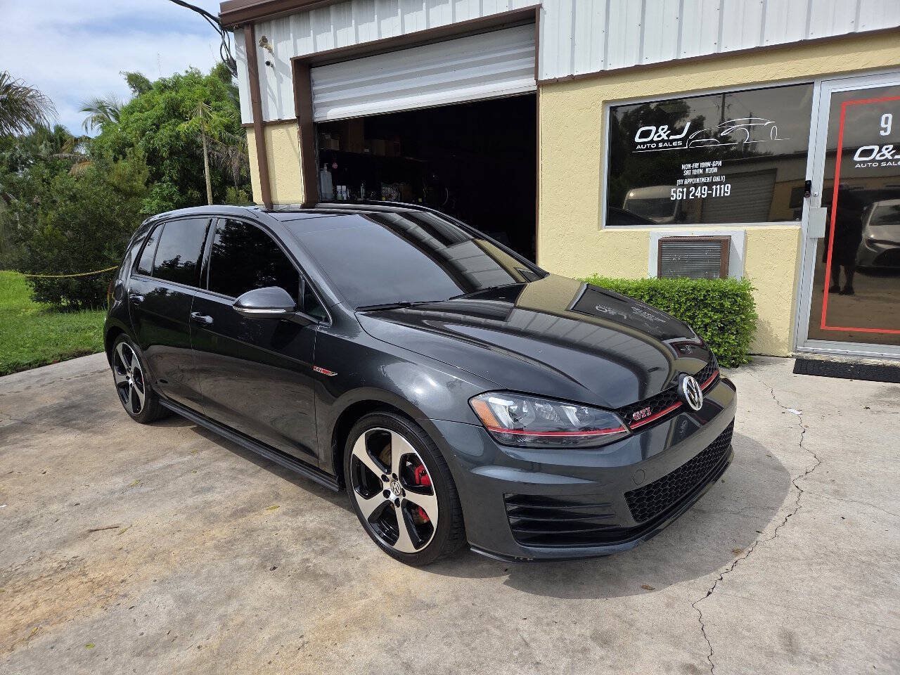 Used 2017 Volkswagen GTI SE