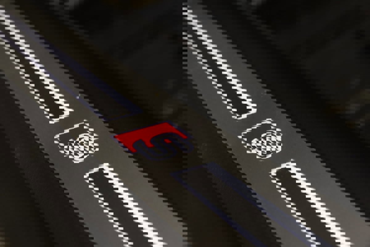 Used 2025 Audi S8 image 48