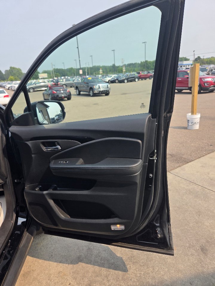 Used 2021 Honda Passport Touring image 16