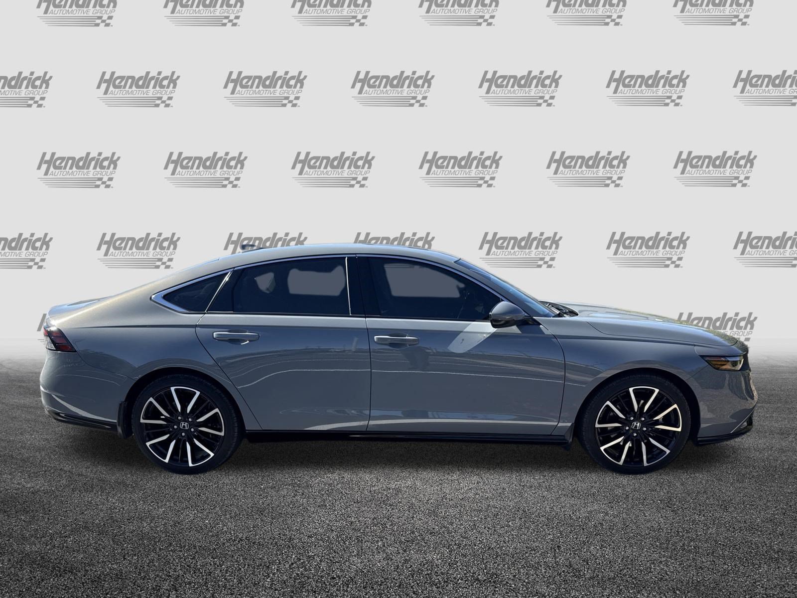 Used 2025 Honda Accord Touring image 11