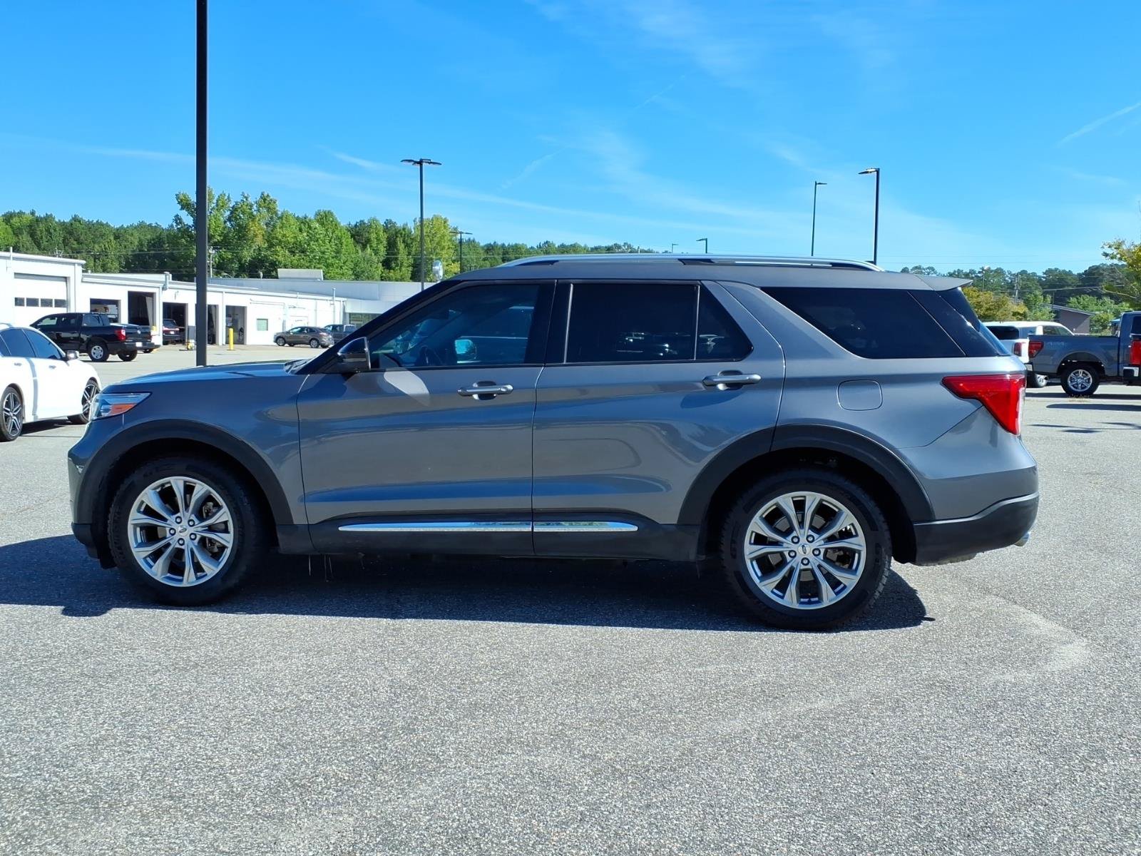 Used 2021 Ford Explorer Limited w/ Equipment Group 301A RWD image 24