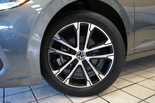 Used 2023 Volkswagen Jetta Sport image 47