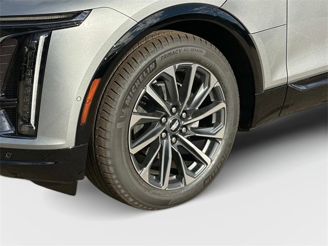 Used 2026 Cadillac Lyriq Premium Sport image 17