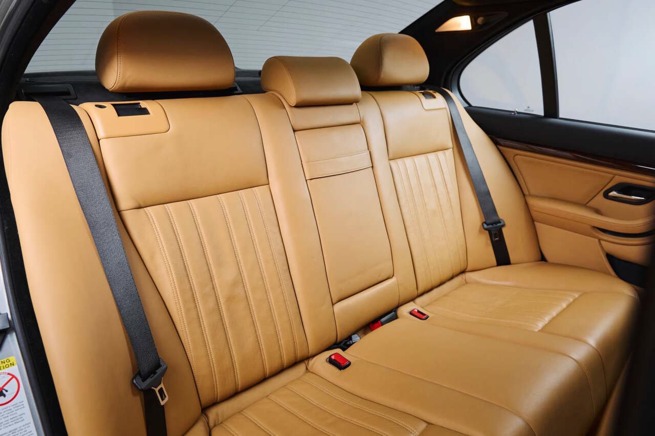 Used 2003 BMW M5 RWD image 55