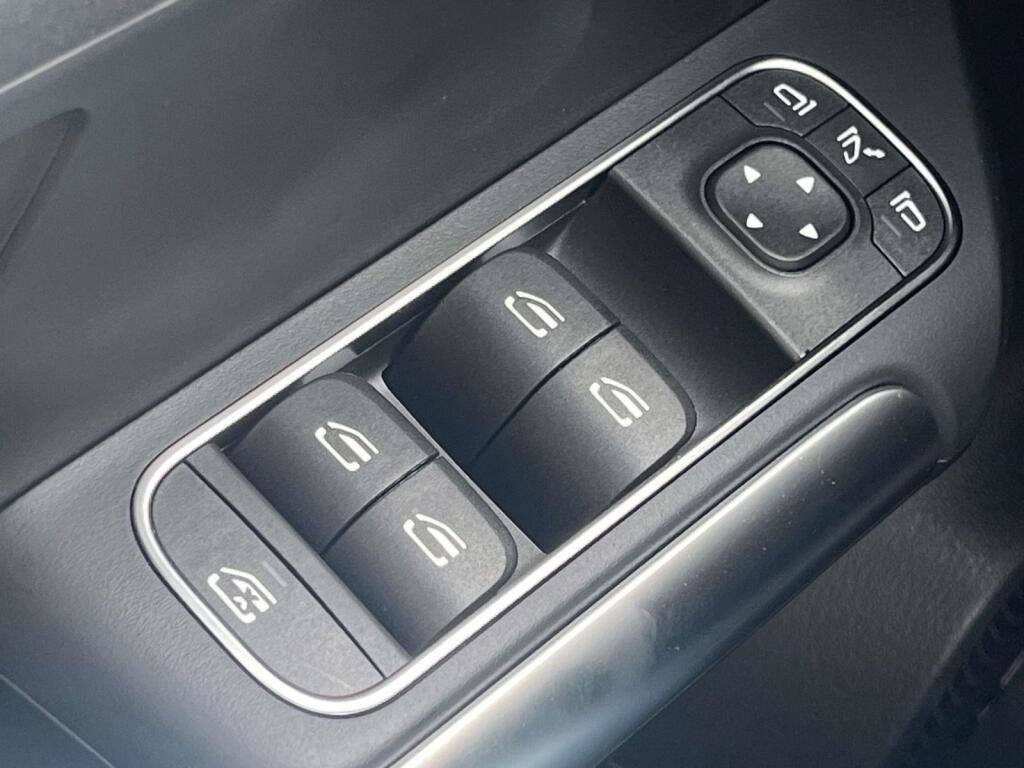New 2026 Mercedes-Benz GLA 250 4MATIC image 32
