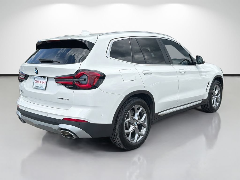 Used 2024 BMW X3 sDrive30i w/ Premium Package RWD image 3
