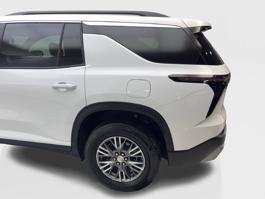 Used 2026 Chevrolet Traverse LT FWD image 19