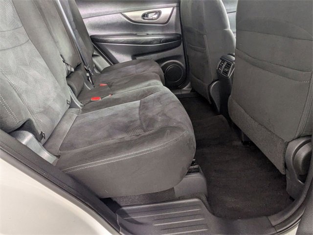 Used 2015 Nissan Rogue SV w/ SV Premium Package image 27