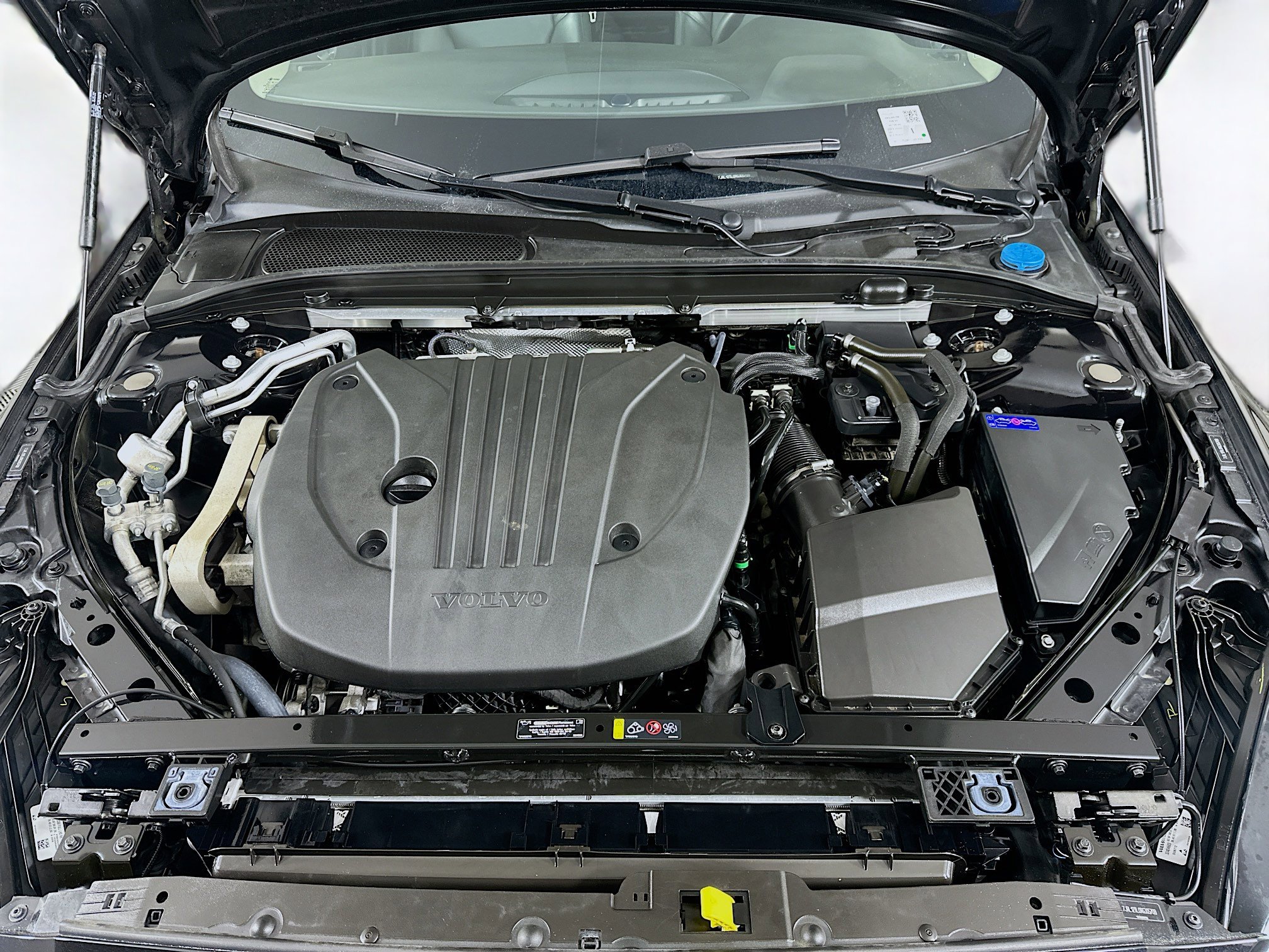 Used 2024 Volvo S60 B5 Plus image 33