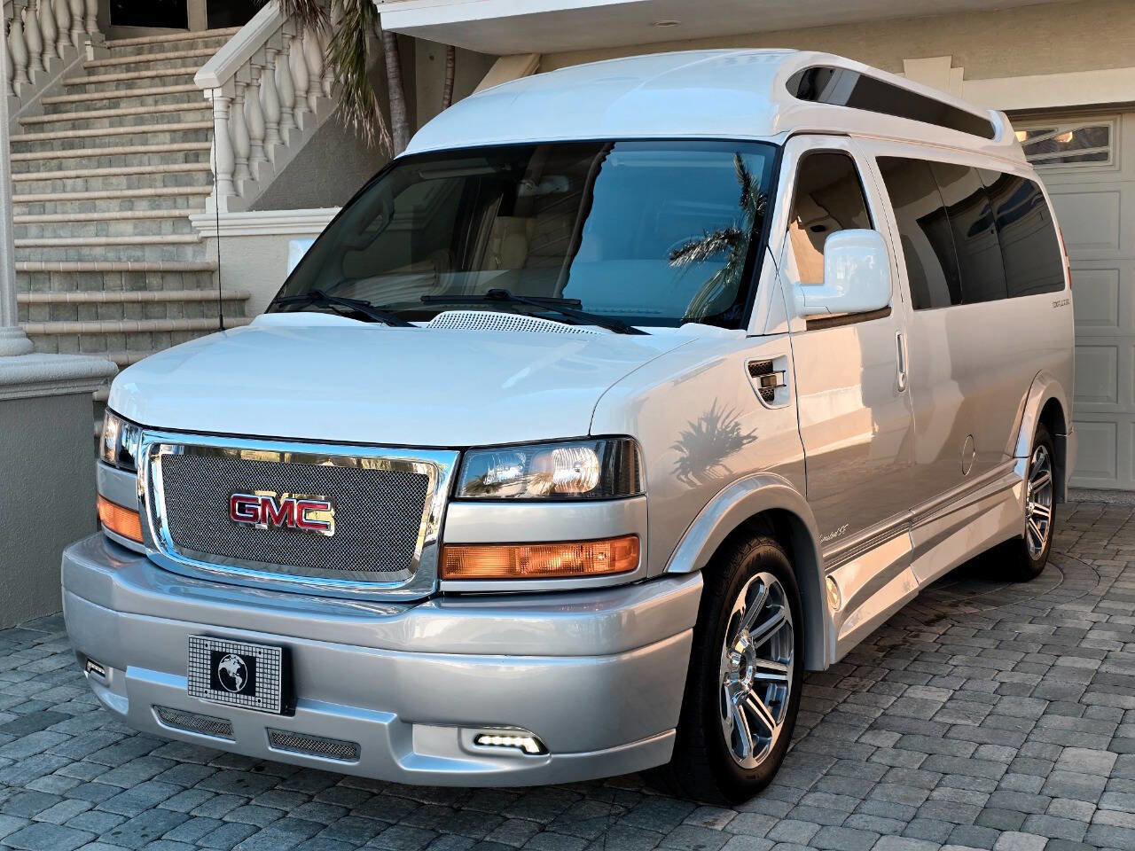 Used 2016 GMC Savana 2500 image 31