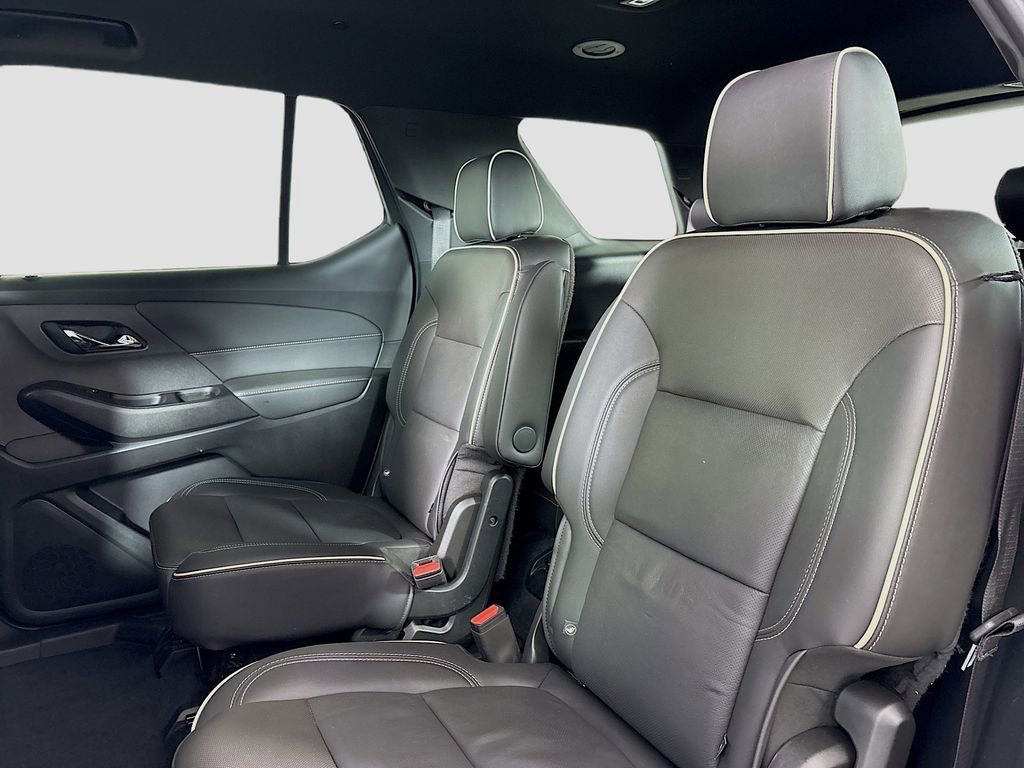 Used 2023 Chevrolet Traverse Premier image 27