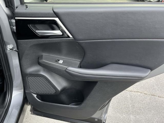 Used 2024 Mitsubishi Outlander SE image 21