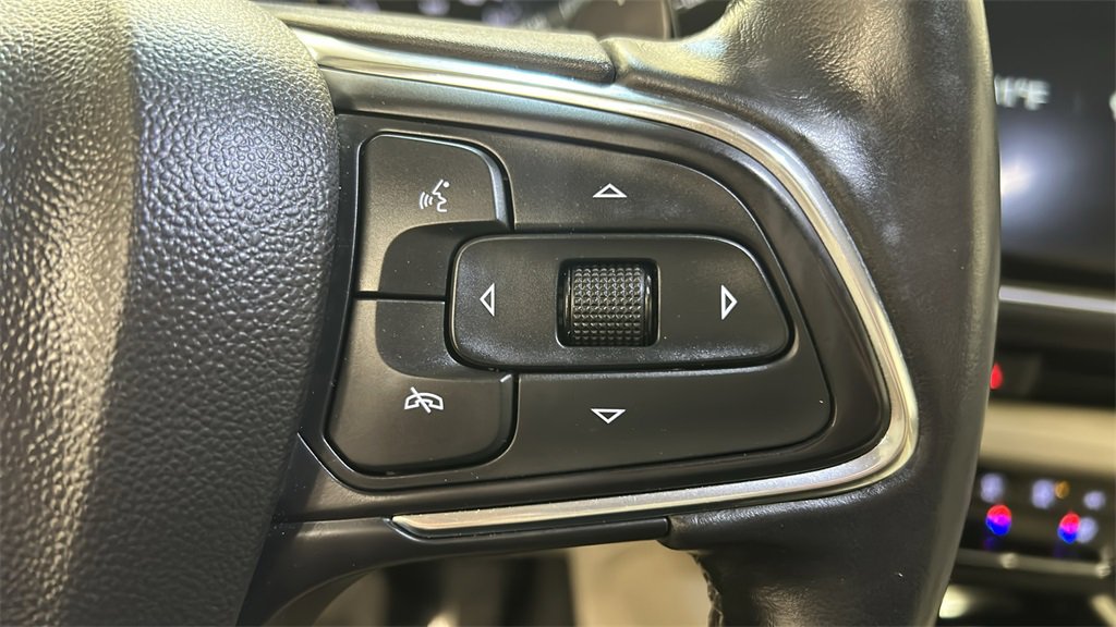 Used 2023 Buick Envision Avenir image 25