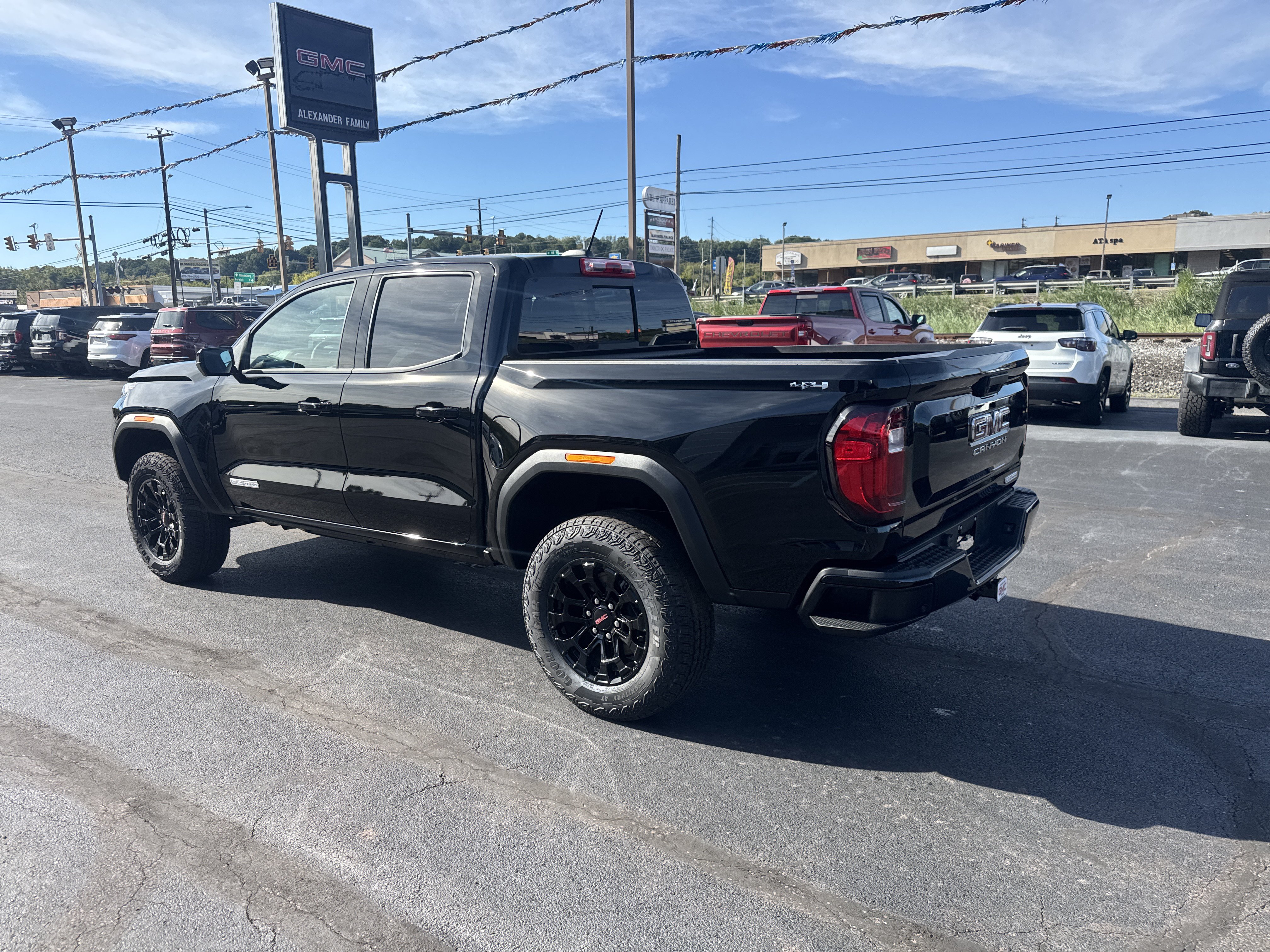 New 2026 GMC Canyon Elevation w/ Convenience Package AWD/4WD image 5