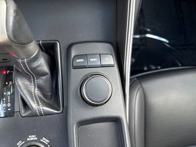 Used 2016 Lexus IS 200t RWD image 22