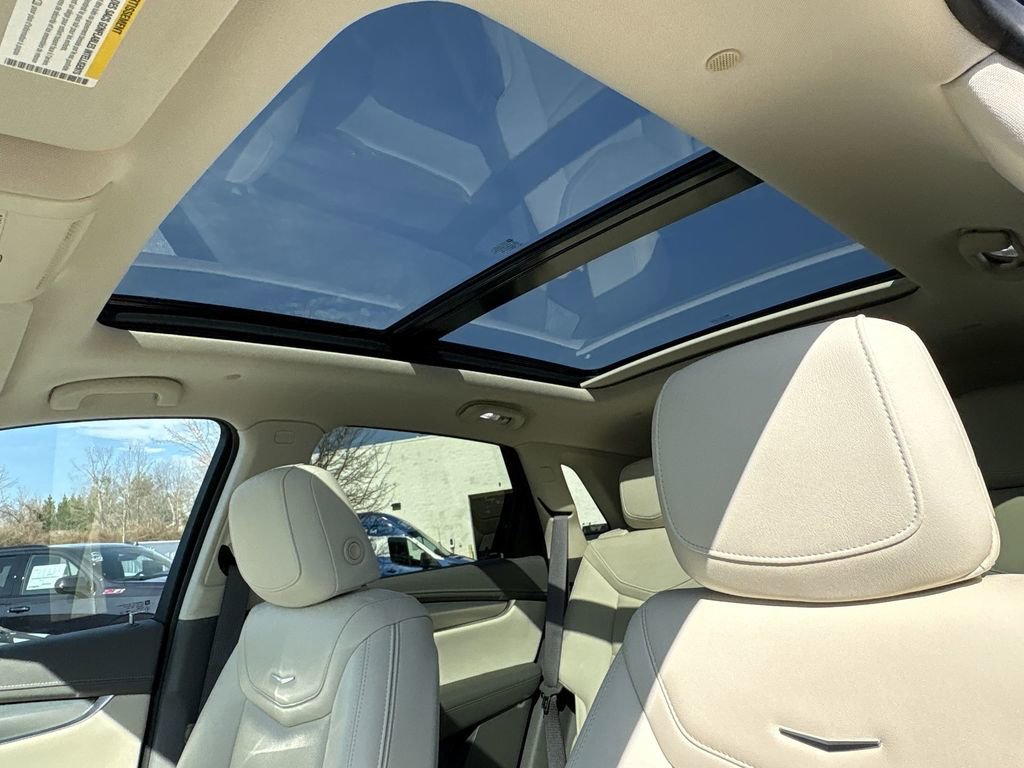Certified 2022 Cadillac XT5 Premium Luxury image 21