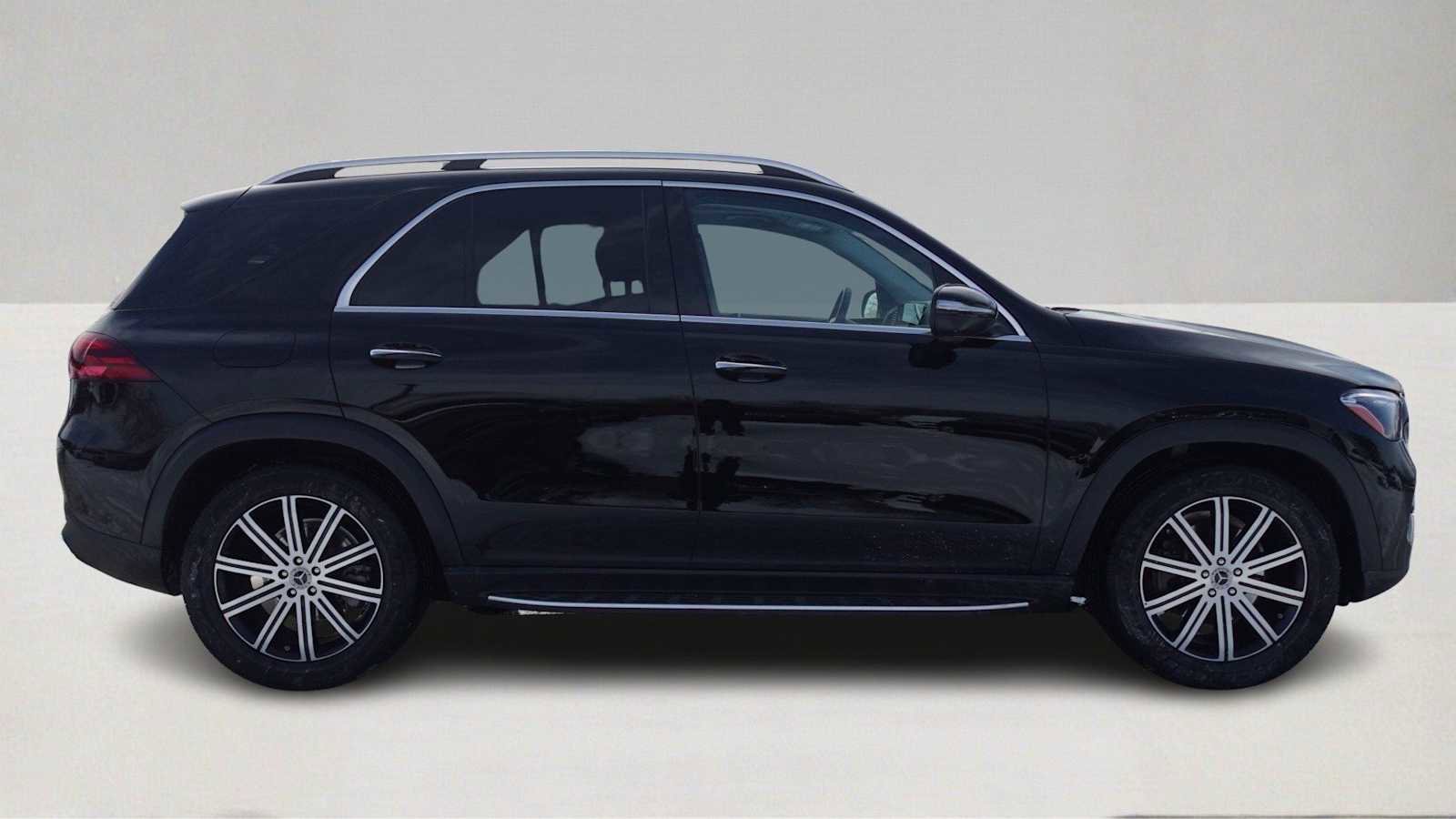 Certified 2026 Mercedes-Benz GLE 350 4MATIC image 4