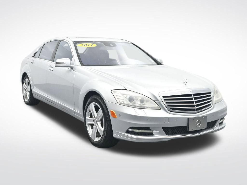 Used 2011 Mercedes-Benz S 550 4MATIC image 3