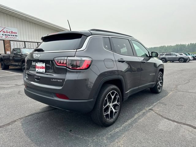 Used 2024 Jeep Compass Limited AWD/4WD image 8