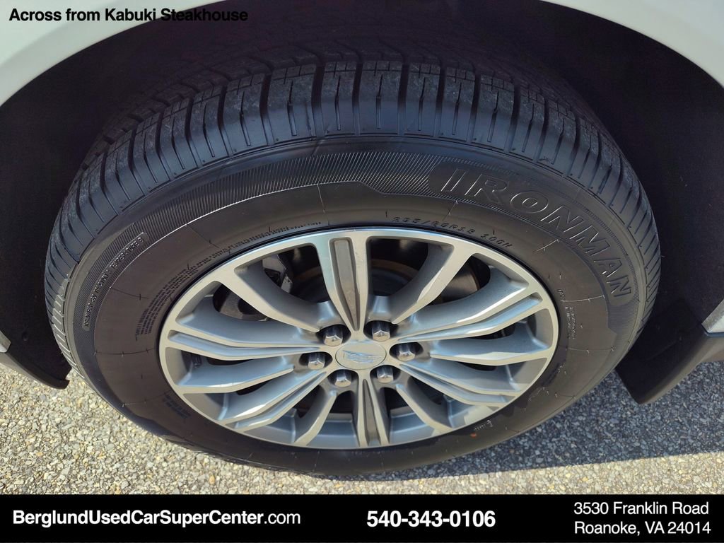 Used 2017 Cadillac XT5 Luxury w/ Driver Awareness Package image 10