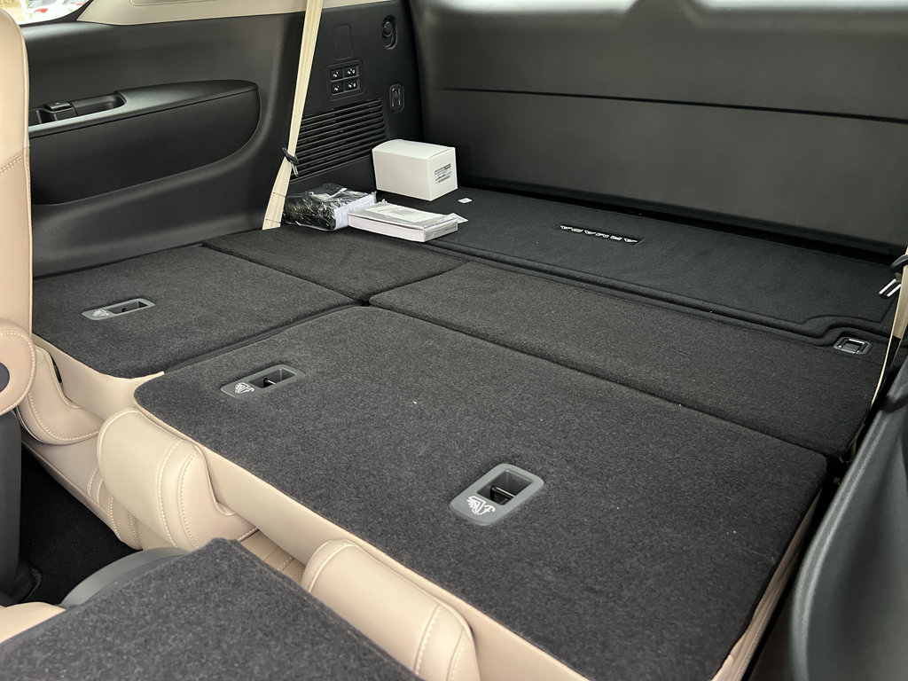 New 2026 Nissan Armada Platinum image 15