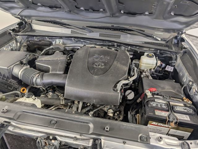 Used 2021 Toyota Tacoma TRD Off-Road w/ Technology Package AWD/4WD image 34