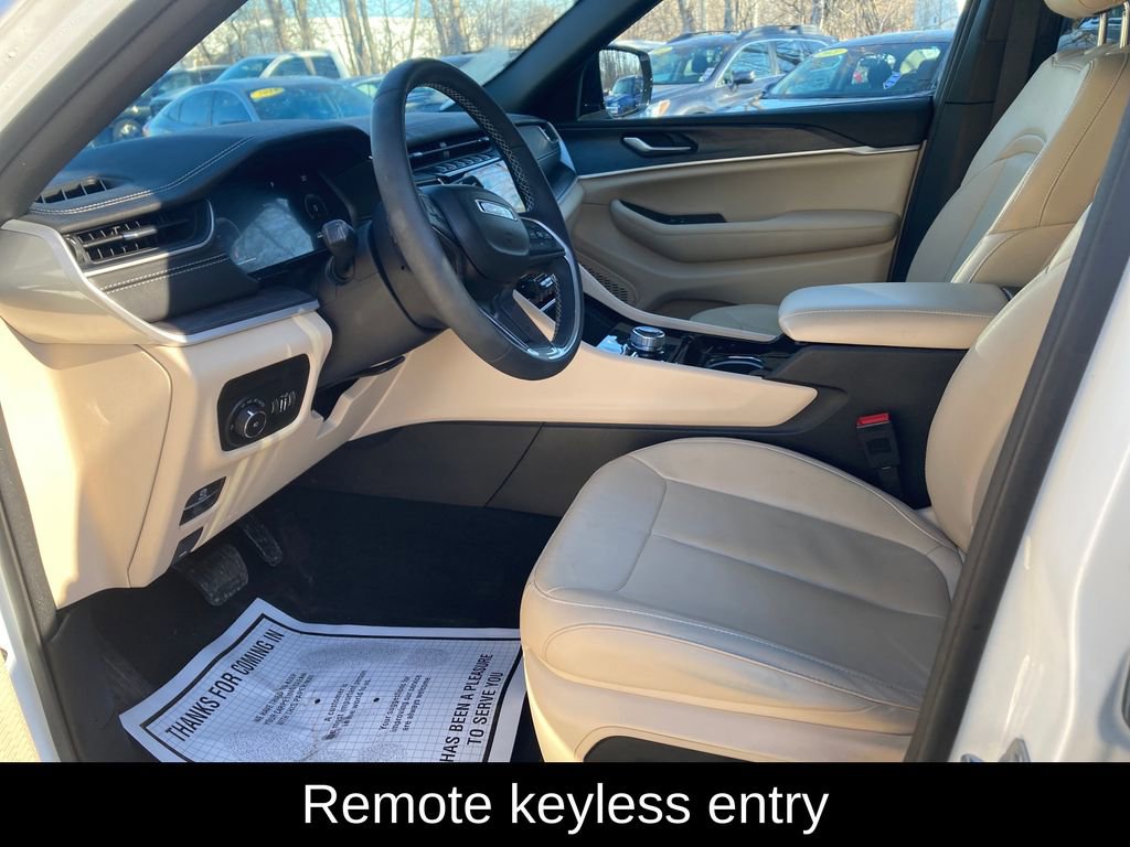 Used 2023 Jeep Grand Cherokee L Limited image 12