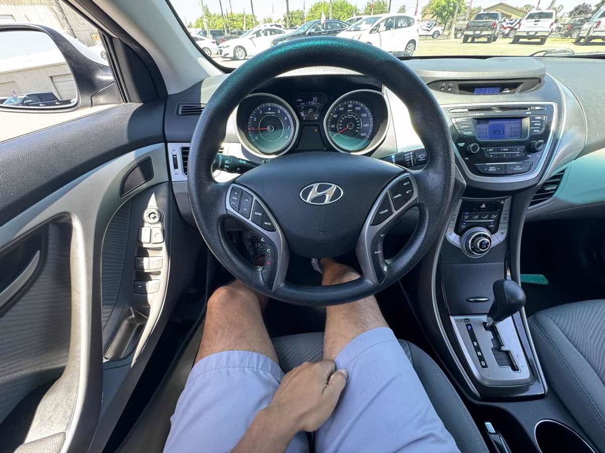 Used 2013 Hyundai Elantra GLS w/ Preferred Pkg FWD image 30