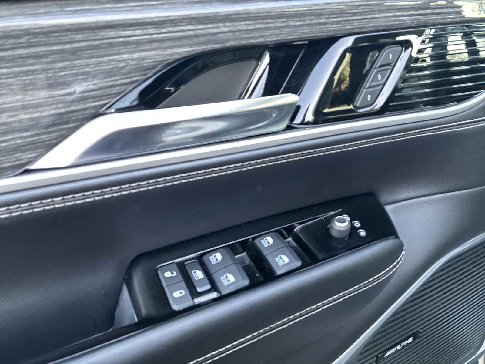 Used 2022 Jeep Wagoneer Series II image 23