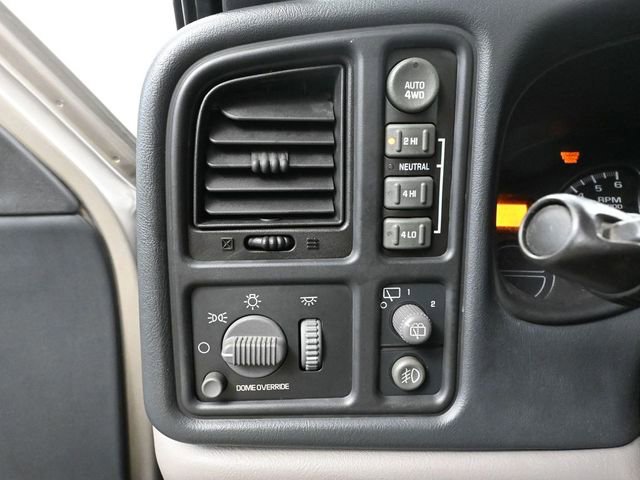 Used 2002 Chevrolet Suburban LS AWD/4WD image 26